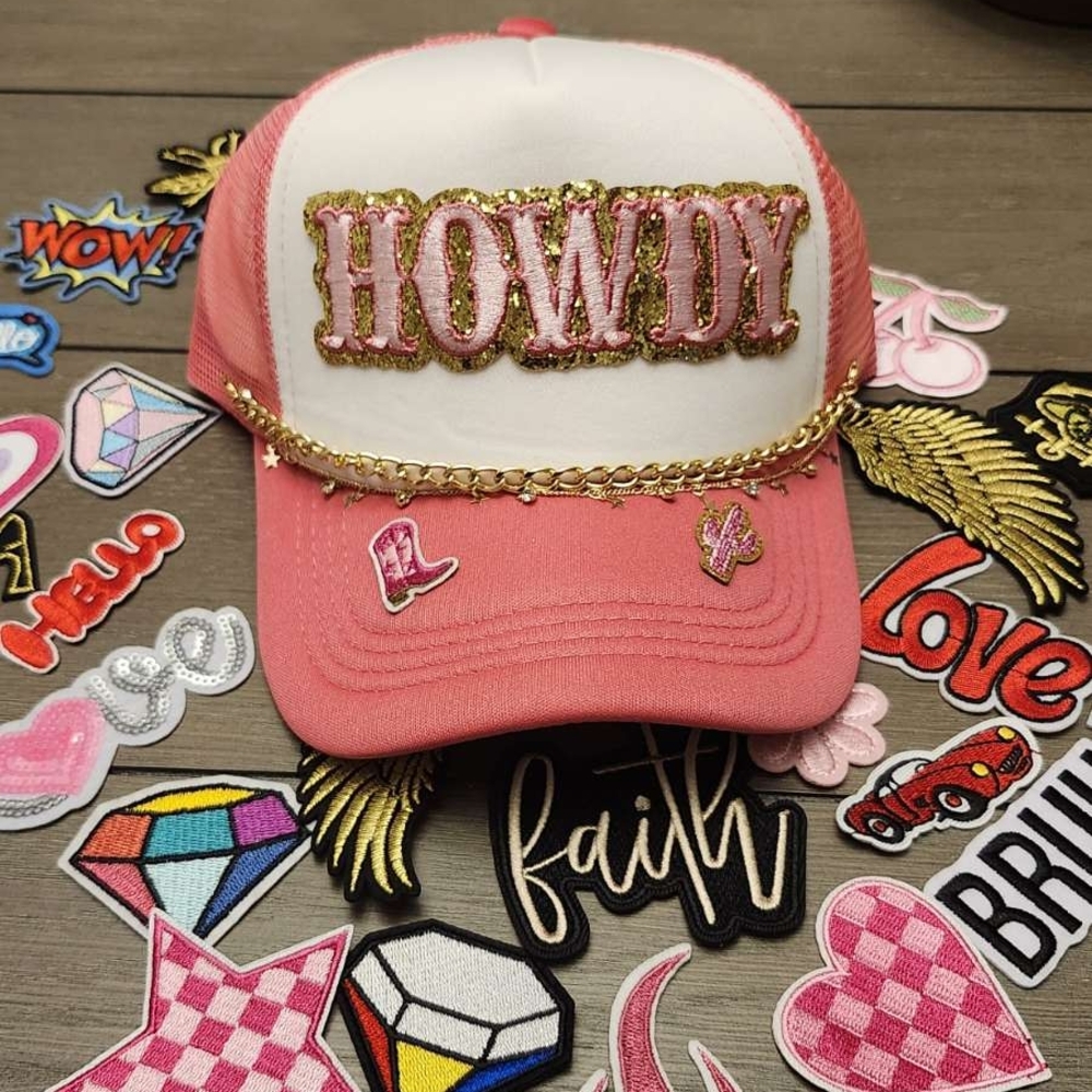 Pink and White 'Howdy' Cap with Gold Chain
